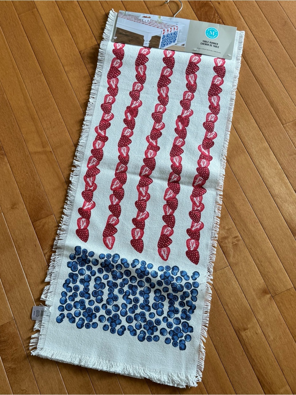 NWT Size 14x72 Table Runner - Patriotic Martha Stewart - Fruit Print